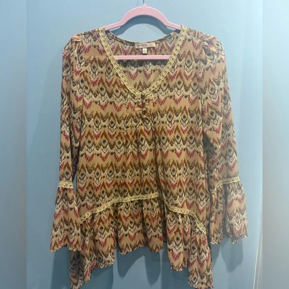 Blu Pepper Bohemian Patterned Women's Top, EUC - Picture 3 of 3
